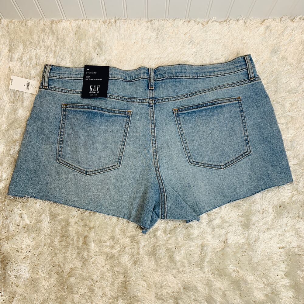 NWT Gap Stretch Light Wash Jean Shorts 3" Short Sz 34